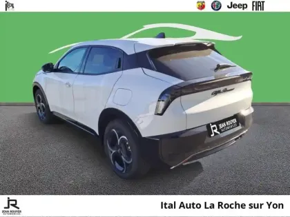 Photo 6 Alfa Romeo Junior  1.2 Ibrida 145ch Sport Speciale e-DCT6 Q4