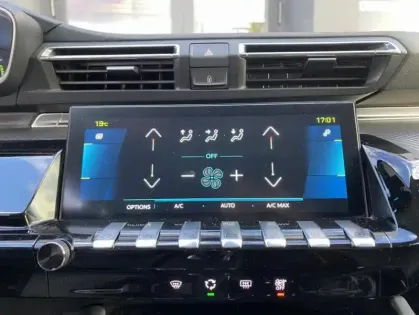 Photo 11 Peugeot 508 II HYBRID 225 E-EAT8 ALLURE BUSINESS