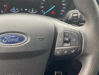 Photo 6 Ford Focus IV 5P - 1.0 EcoBoost 125 ch S&S St Line