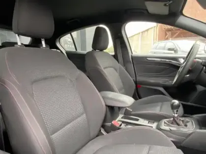 Photo 21 Ford Focus IV 5P - 1.0 EcoBoost 125 ch S&S St Line