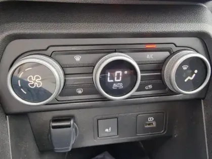 Photo 15 Dacia Jogger 7 Places Extreme Hybrid 140 -24