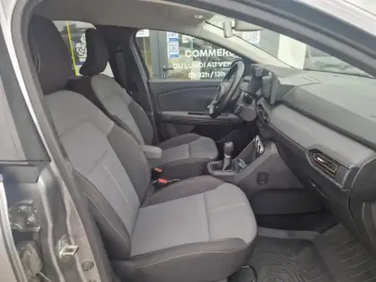 Photo 16 Dacia Jogger 7 Places Extreme Hybrid 140 -24