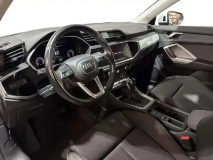Photo 8 Audi Q3 35 TFSI 150 ch S tronic 7