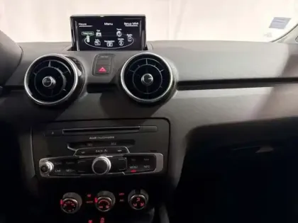 Photo 9 Audi A1 1.0 TFSI ultra 95 Midnight Series