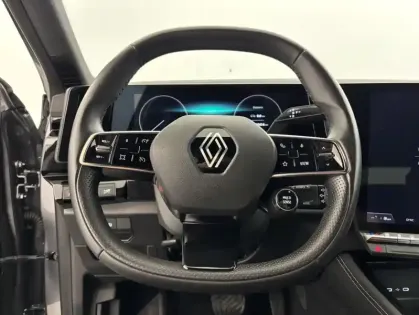 Photo 14 Renault Austral E-Tech hybrid 200 Techno 5p