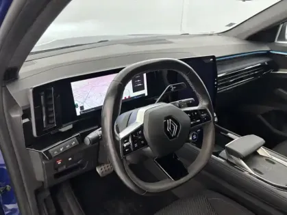 Photo 9 Renault Austral E-Tech hybrid 200 Techno esprit Alpine 5p