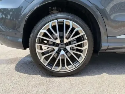 Photo 8 Audi Q5 SB TFSI QUATTRO 204 CH S tronic HYBRI