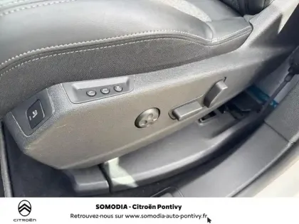 Photo 12 Peugeot 3008  1.2 PureTech 130ch S&S Allure EAT8