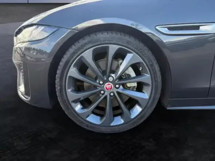 Photo 39 Jaguar Xe  D180 R-Dynamic SE AWD BVA8