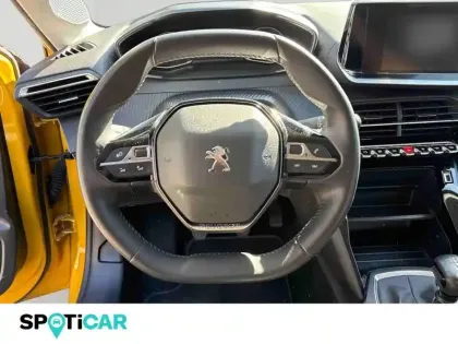 Photo 11 Peugeot 208  1.2 PureTech 100ch S&S Style