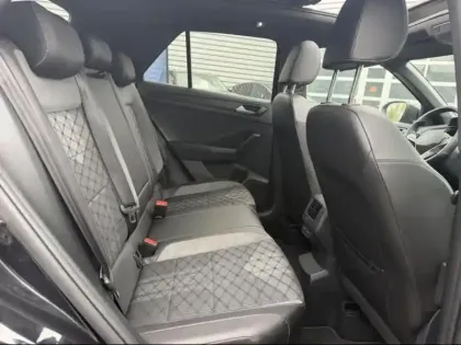 Photo 13 Volkswagen T-roc  1.5 TSI EVO 150ch R-Line DSG7