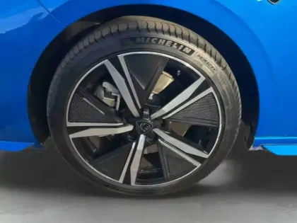 Photo 9 Peugeot 308  PHEV 225ch GT Pack e-EAT8