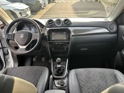 Photo 10 Suzuki Vitara  1.4 Boosterjet Hybrid 129ch Style Allgrip
