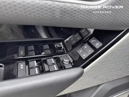 Photo 12 Land rover Range Rover  Velar 2.0D 240ch R-Dynamic SE AWD BVA