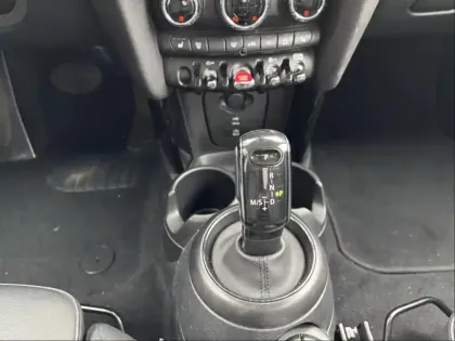 Photo 13 Mini Mini  5 Portes Cooper 136ch Edition Premium BVA7