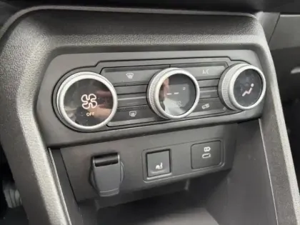 Photo 13 Dacia Sandero  1.0 ECO-G 100ch Stepway Extreme