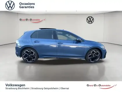 Photo 10 Volkswagen Golf  1.5 eTSI EVO2 150ch R-Line DSG7