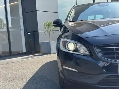 Photo 6 Volvo V60 T3 152 CH GEARTRONIC 6