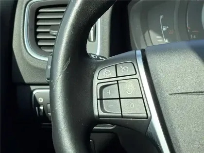 Photo 64 Volvo V60 T3 152 CH GEARTRONIC 6