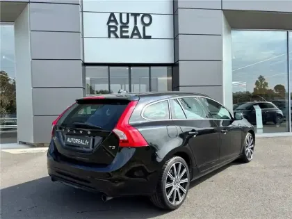 Photo 10 Volvo V60 T3 152 CH GEARTRONIC 6