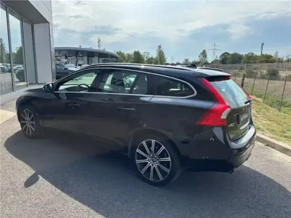 Photo 50 Volvo V60 T3 152 CH GEARTRONIC 6