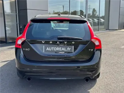 Photo 14 Volvo V60 T3 152 CH GEARTRONIC 6
