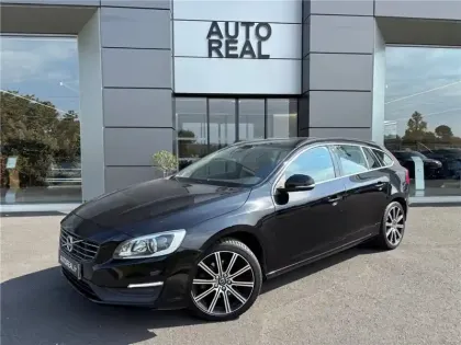 Photo 38 Volvo V60 T3 152 CH GEARTRONIC 6