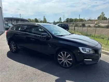 Photo 42 Volvo V60 T3 152 CH GEARTRONIC 6