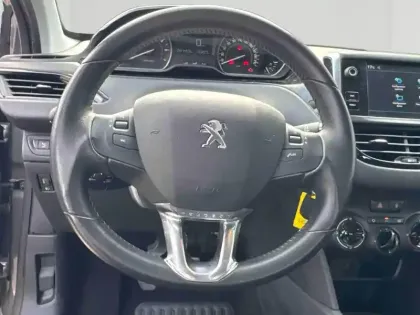 Photo 12 Peugeot 208  1.2 PureTech 82ch Style 5p