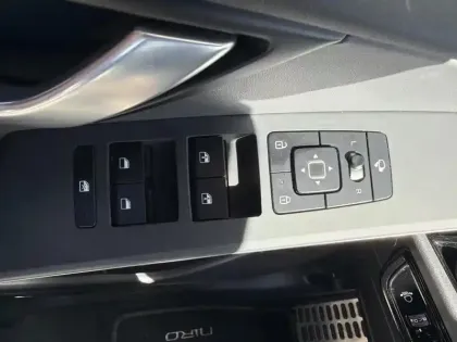 Photo 14 Kia Niro  1.6 GDi 141ch HEV Premium DCT6