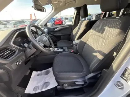 Photo 9 Ford Kuga  2.5 Duratec 180ch Hybrid FlexiFuel Titanium Powershift