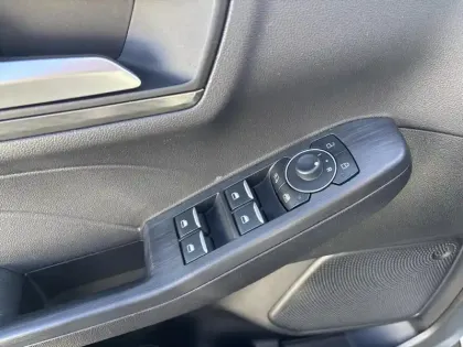 Photo 14 Ford Kuga  2.5 Duratec 180ch Hybrid FlexiFuel Titanium Powershift