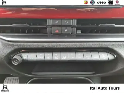 Photo 12 Fiat 600  e/ELECTRIQUE 156ch 54kWh Red/1ère MAIN