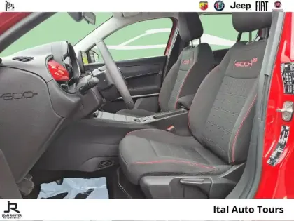 Photo 8 Fiat 600  e/ELECTRIQUE 156ch 54kWh Red/1ère MAIN