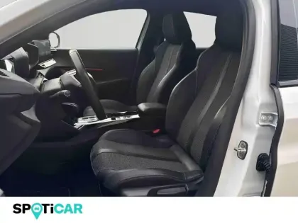 Photo 11 Peugeot 208  e- 136ch GT
