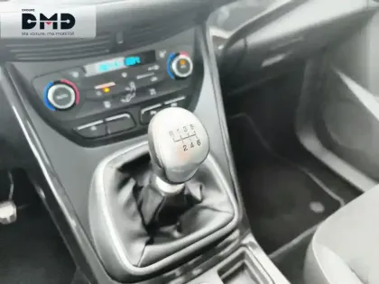 Photo 7 Ford Kuga  1.5 TDCi 120ch Stop&Start ST-Line 4x2