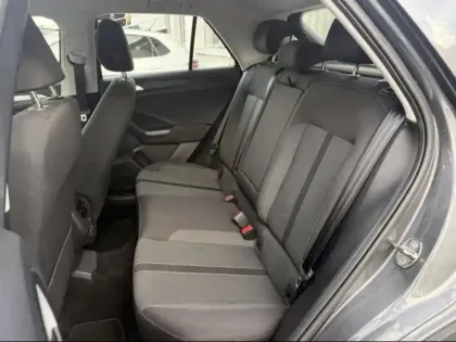 Photo 8 Volkswagen T-roc  1.5 TSI EVO 150ch Life Plus DSG7