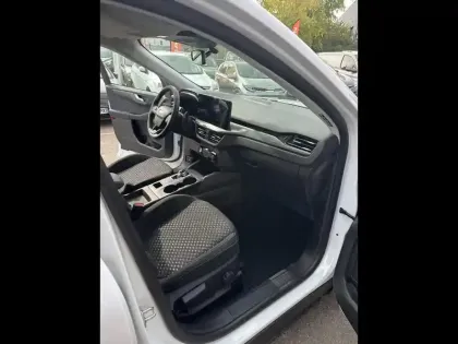 Photo 10 Ford Kuga  2.5 Duratec 180ch Hybrid FlexiFuel Titanium Powershift
