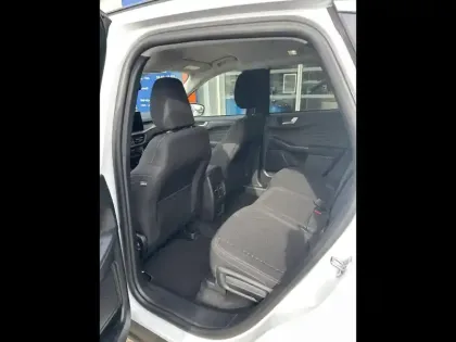 Photo 11 Ford Kuga  2.5 Duratec 180ch Hybrid FlexiFuel Titanium Powershift