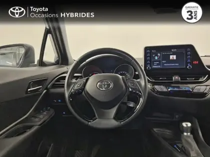 Photo 8 Toyota C-HR  1.8 Hybride 122ch Dynamic Ultimate E-CVT