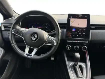 Photo 20 Renault Clio  1.6 E-Tech 145ch full hybrid esprit Alpine - 24