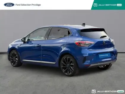 Photo 17 Renault Clio  1.6 E-Tech 145ch full hybrid esprit Alpine - 24