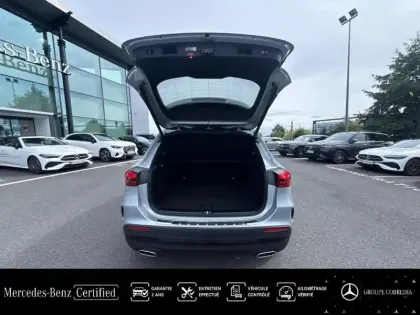 Photo 11 Mercedes GLA  180 d 116ch Edition 140 8G-DCT