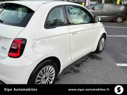 Photo 42 Fiat 500  e 95 ch