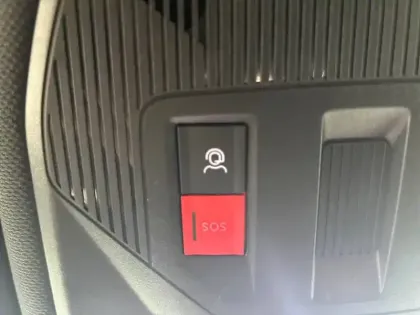 Photo 38 Peugeot 408  PHEV 180 e-EAT8