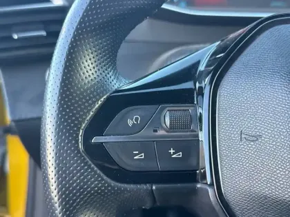 Photo 17 Peugeot 208  Electrique 50 kWh 136ch