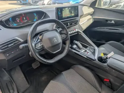 Photo 5 Peugeot 3008  Hybrid 225 e-EAT8