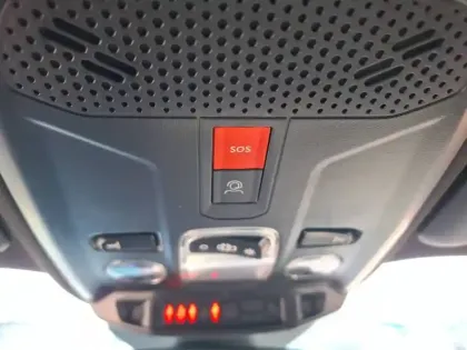 Photo 23 Peugeot 2008  Hybrid 145 e-DCS6