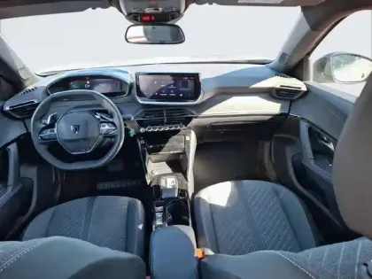 Photo 7 Peugeot 2008  Hybrid 145 e-DCS6