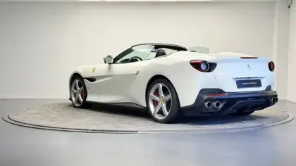 Photo 8 Ferrari Portofino  4.0 V8 600 ch